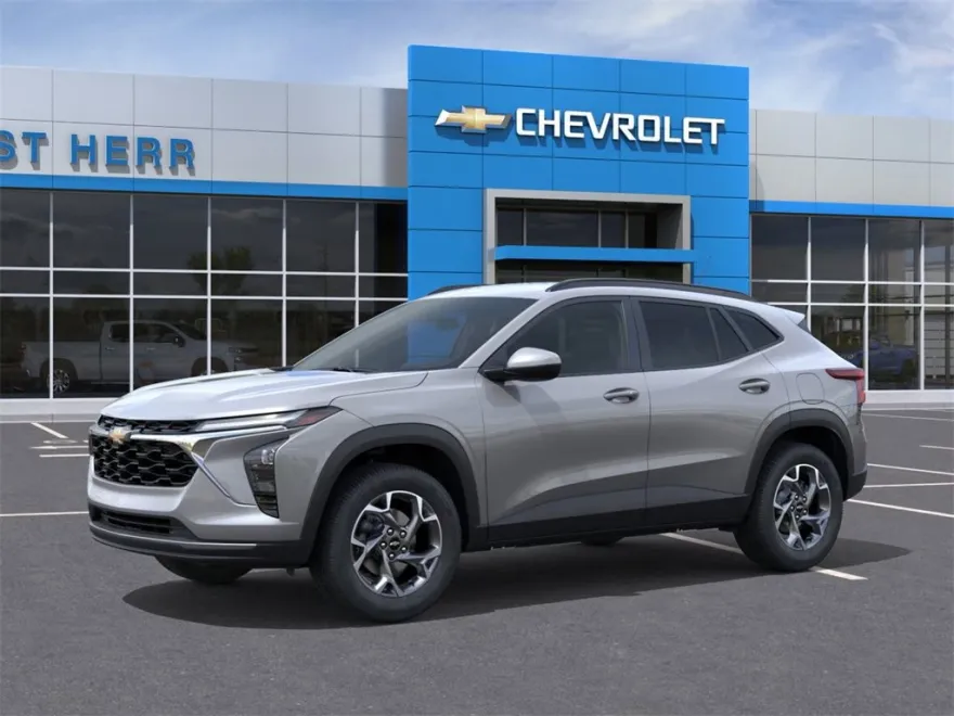 2025 Chevrolet Trax LT photo 1