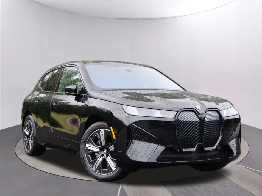 2026 Bmw iX photo 1