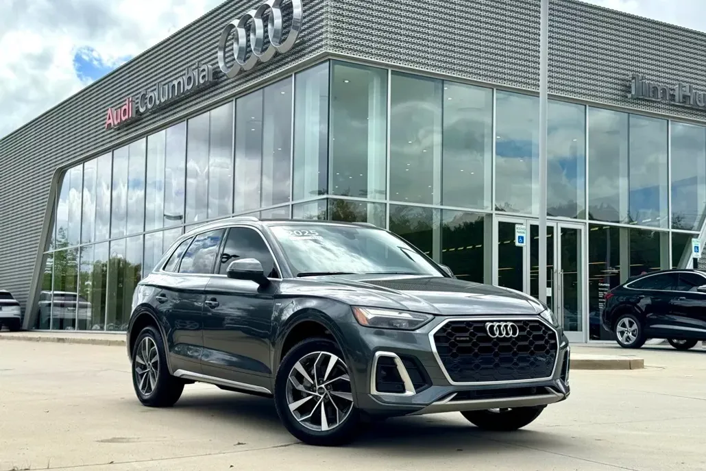 2025 Audi Q5 45 S line Premium photo 1