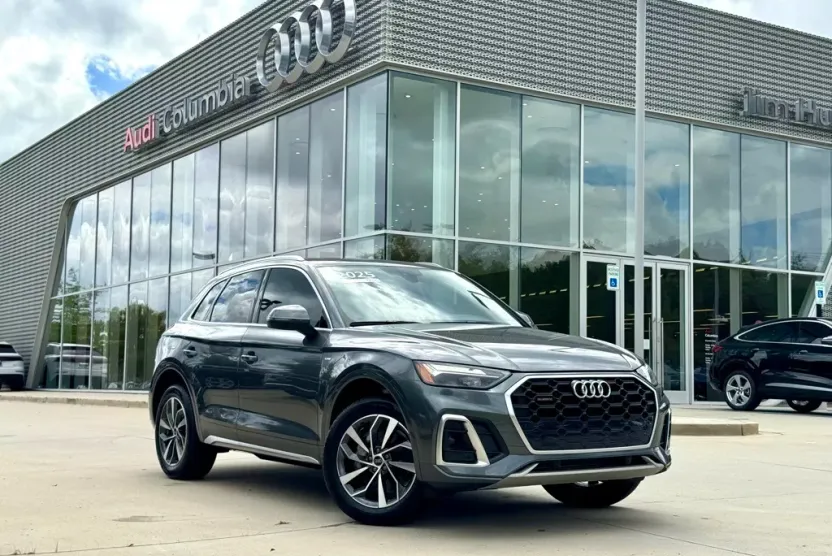 2025 Audi Q5 45 S line Premium photo 1