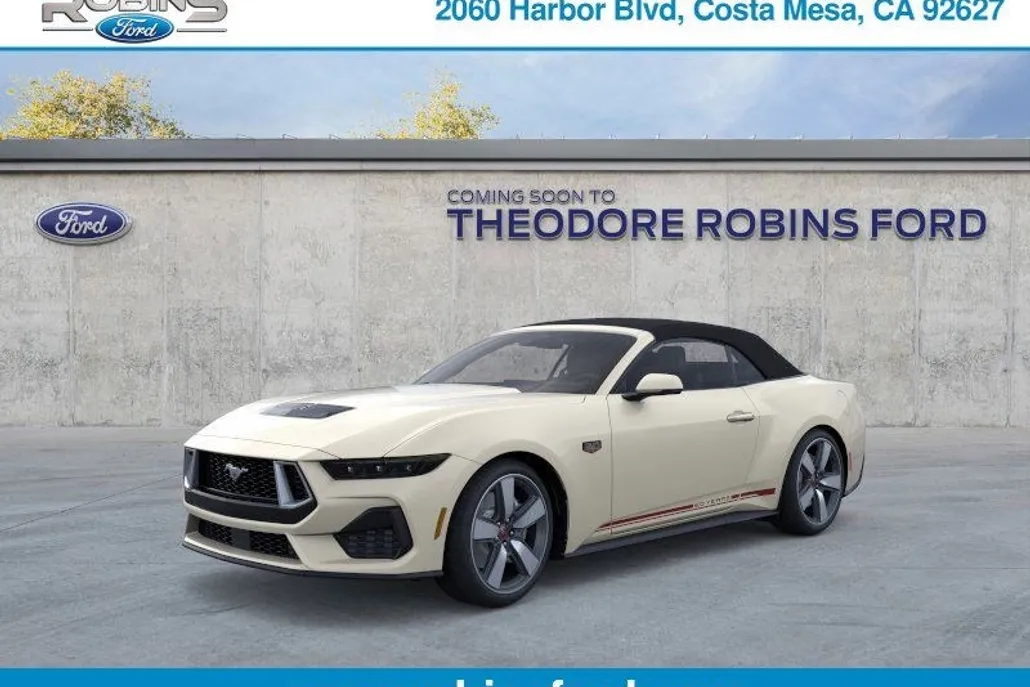 2025 Ford Mustang GT Premium photo 1
