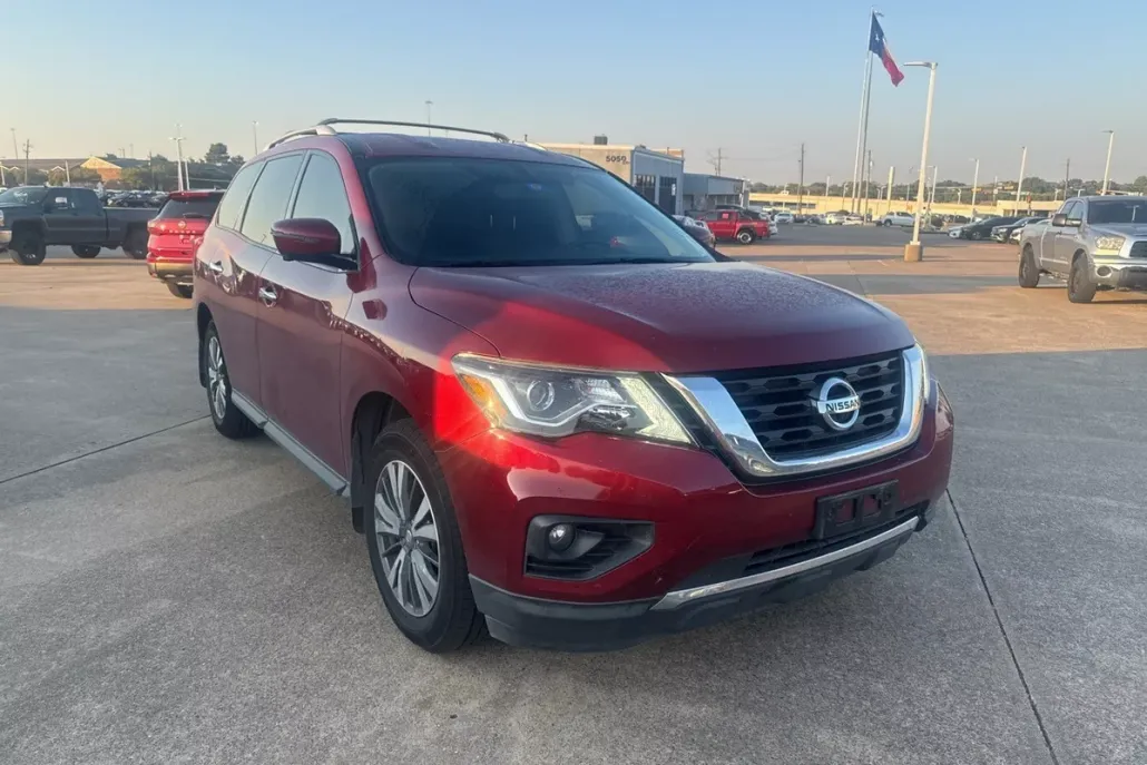 2020 Nissan Pathfinder SL photo 1