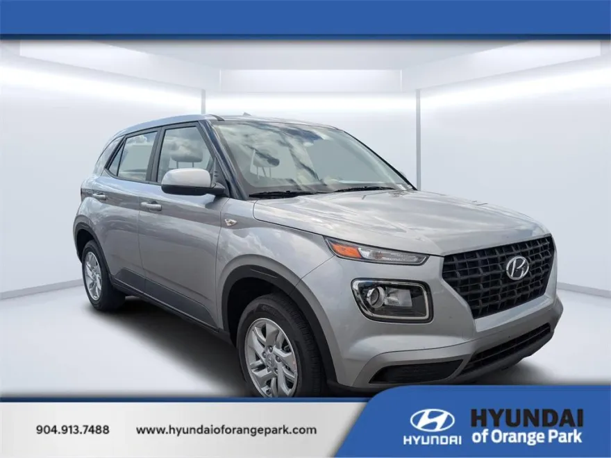 2025 Hyundai Venue SE photo 1