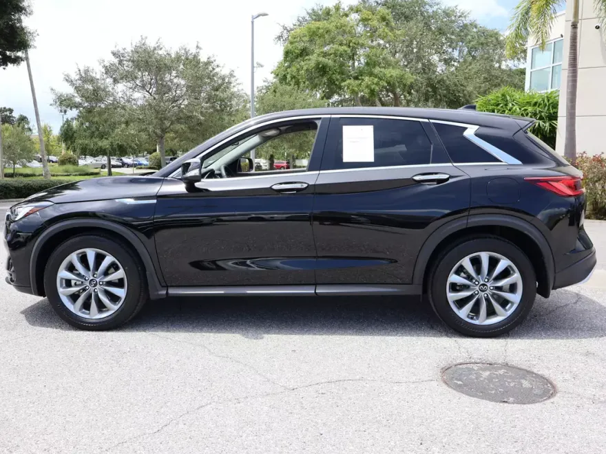 2022 Infiniti QX50 PURE photo 1