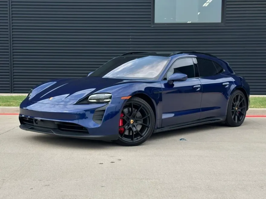2024 Porsche Taycan GTS Sport Turismo photo 1