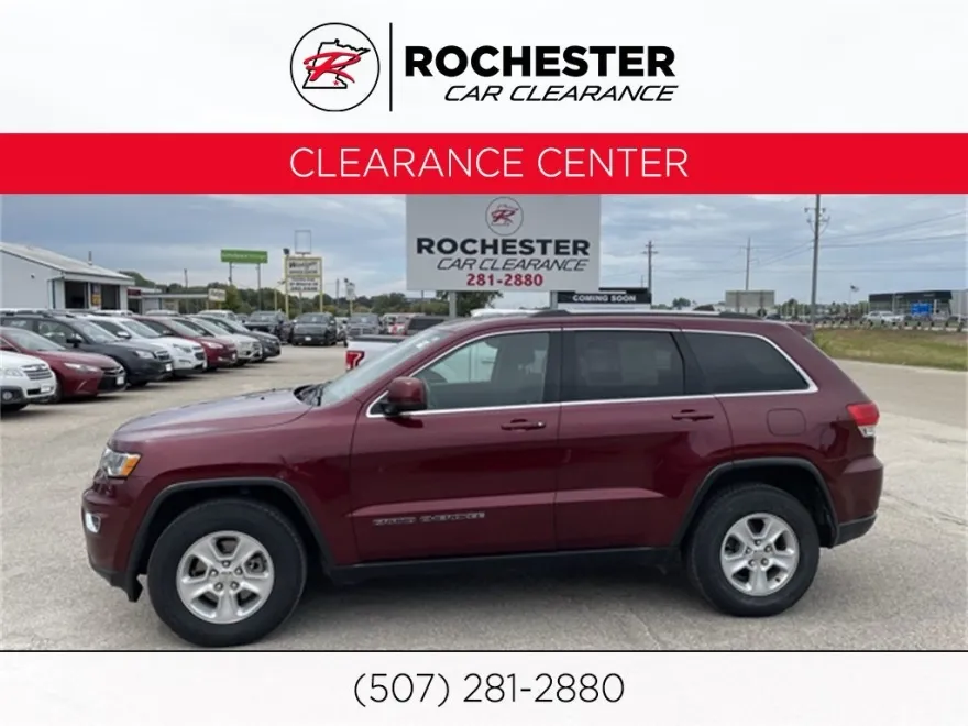 2017 Jeep Grand Cherokee Laredo photo 1