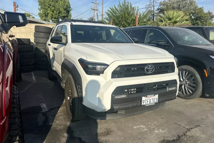 2025 Toyota 4Runner SR5 photo 1