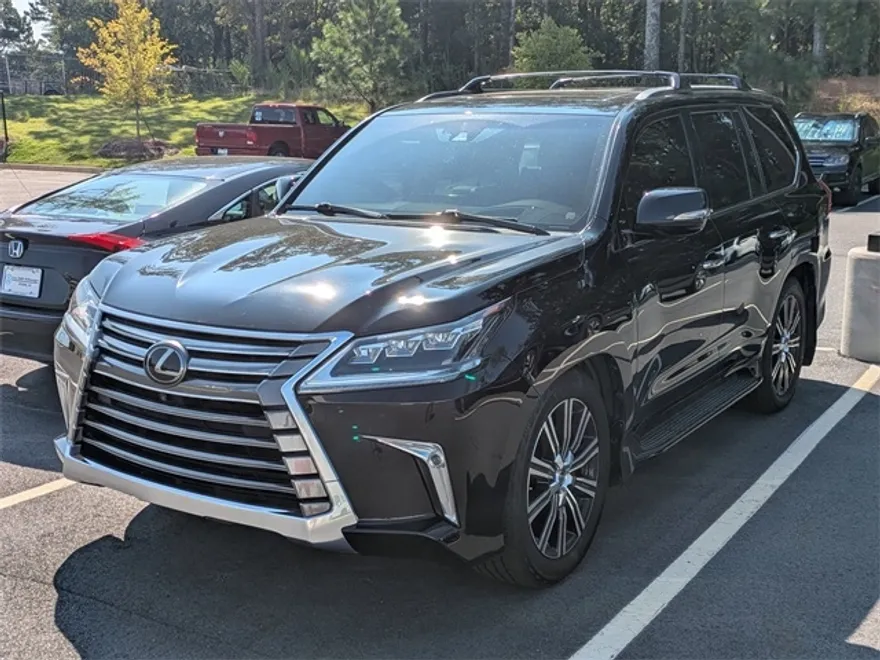 2020 Lexus LX 570 photo 1