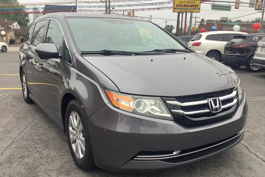 2016 Honda Odyssey EX-L photo 1
