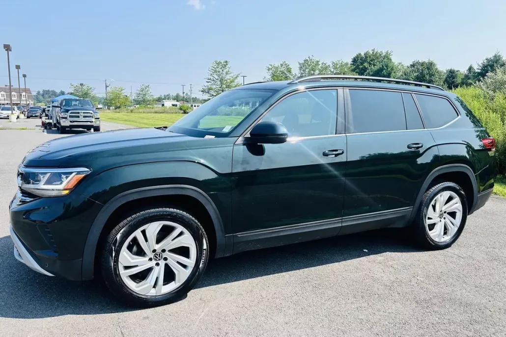 2021 Volkswagen Atlas SE Technology photo 1