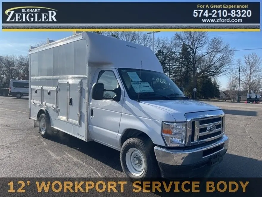 2025 Ford E-350 Base photo 1