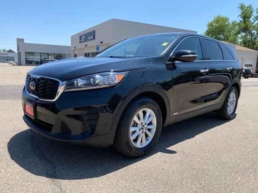2020 Kia Sorento LX photo 1
