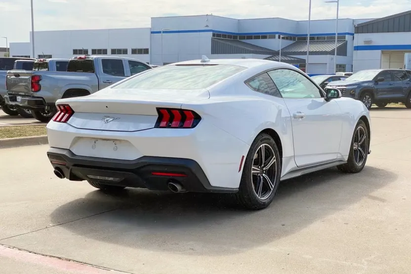 2024 Ford Mustang EcoBoost photo 1