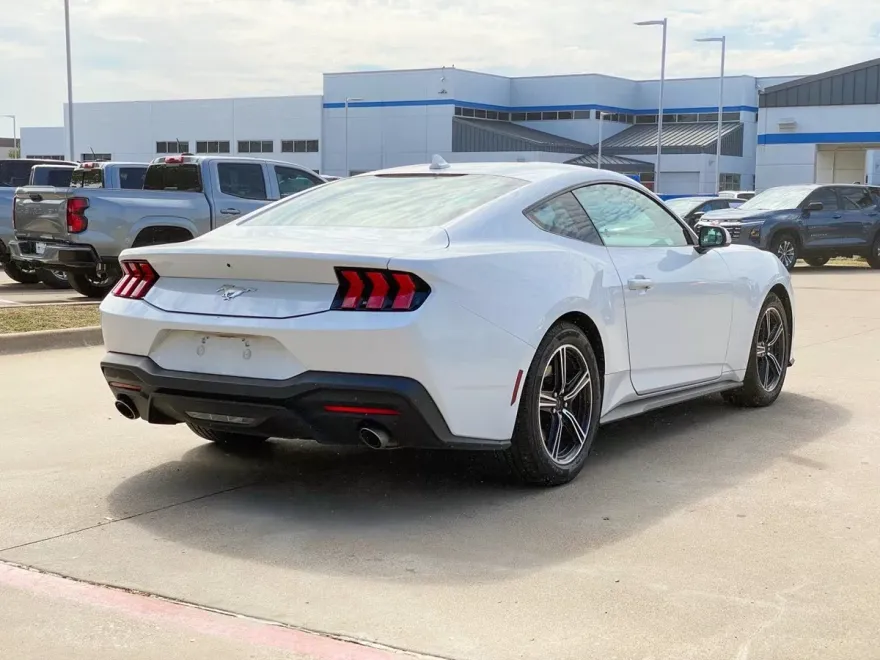 2024 Ford Mustang EcoBoost photo 1