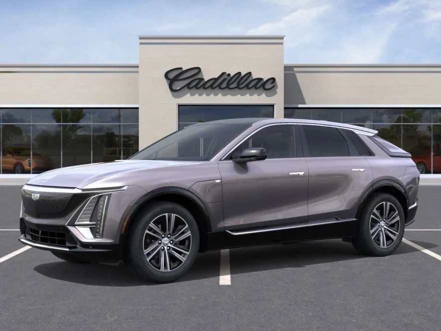 2025 Cadillac Lyriq Luxury photo 1