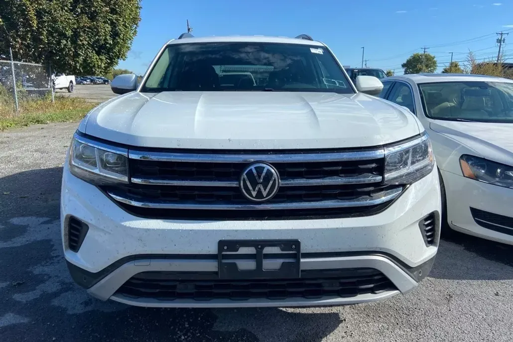2022 Volkswagen Atlas SE Technology photo 1