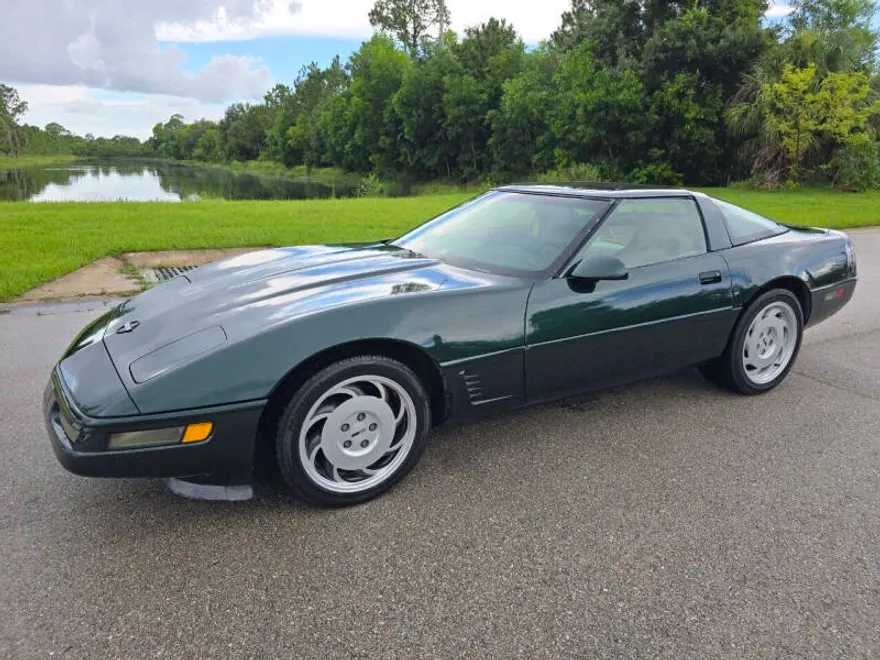 1995 Chevrolet Corvette photo 1