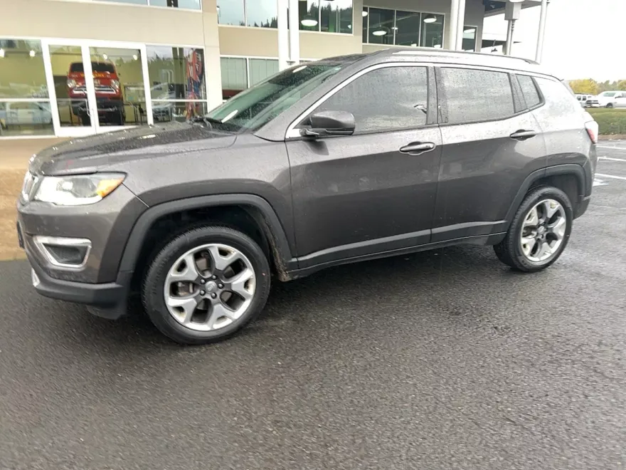 2018 Jeep Compass Limited photo 1