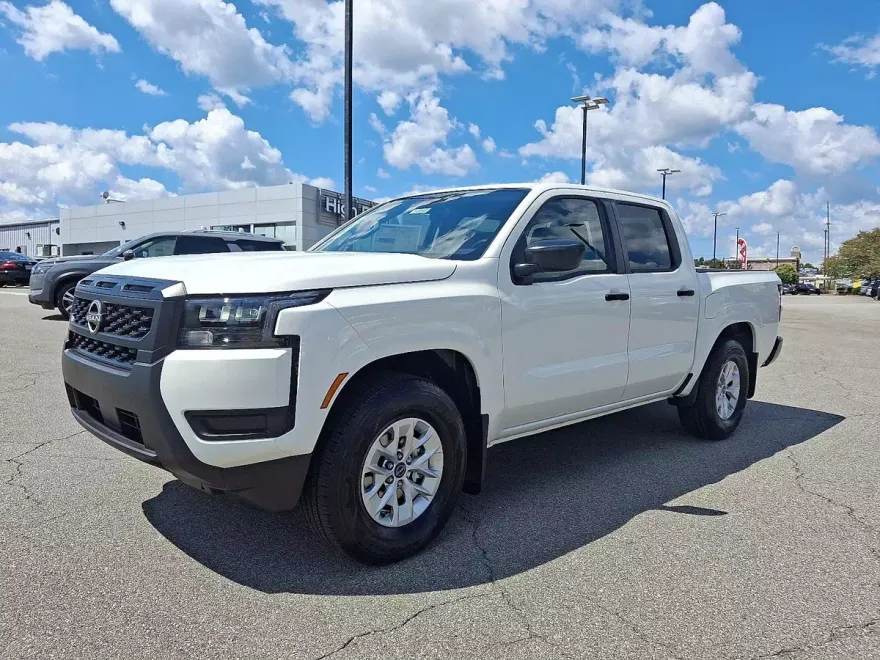 2026 Nissan Frontier Crew Cab S photo 1