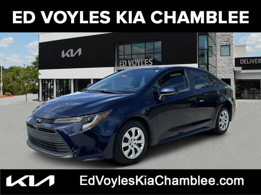 2024 Toyota Corolla LE photo 1