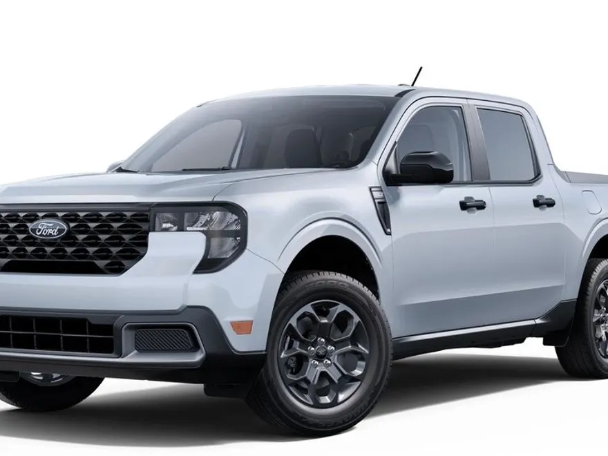 2025 Ford Maverick XLT photo 1