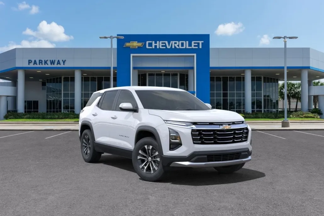 2025 Chevrolet Equinox LT photo 1