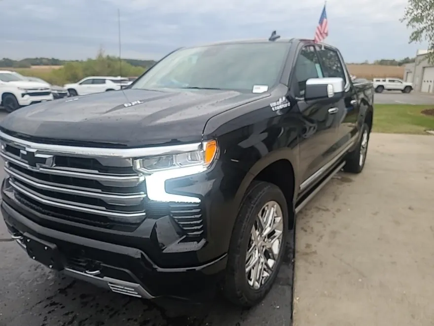 2026 Chevrolet Silverado High Country photo 1