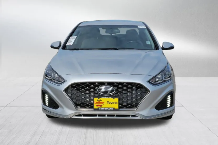 2019 Hyundai Sonata SEL photo 1