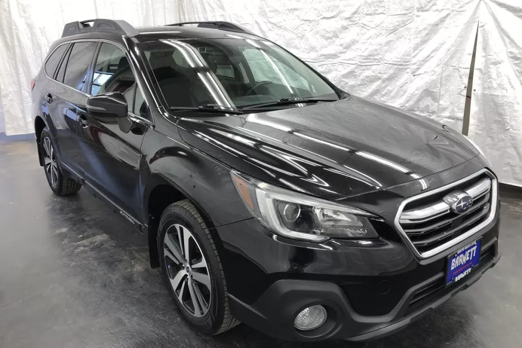 2019 Subaru Outback Limited photo 1