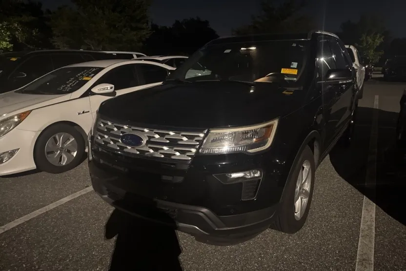 2018 Ford Explorer XLT photo 1