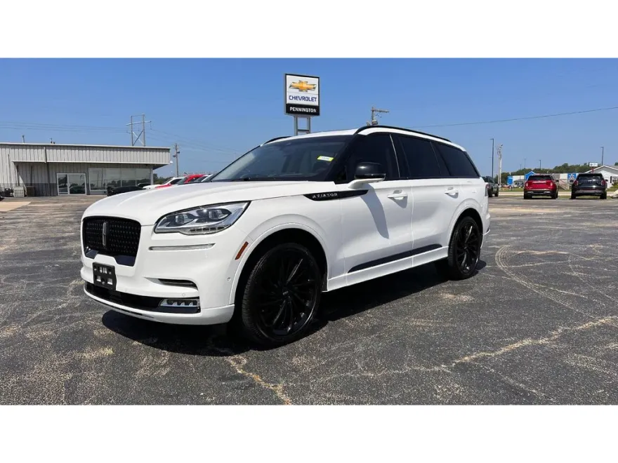 2023 Lincoln Aviator Reserve photo 1