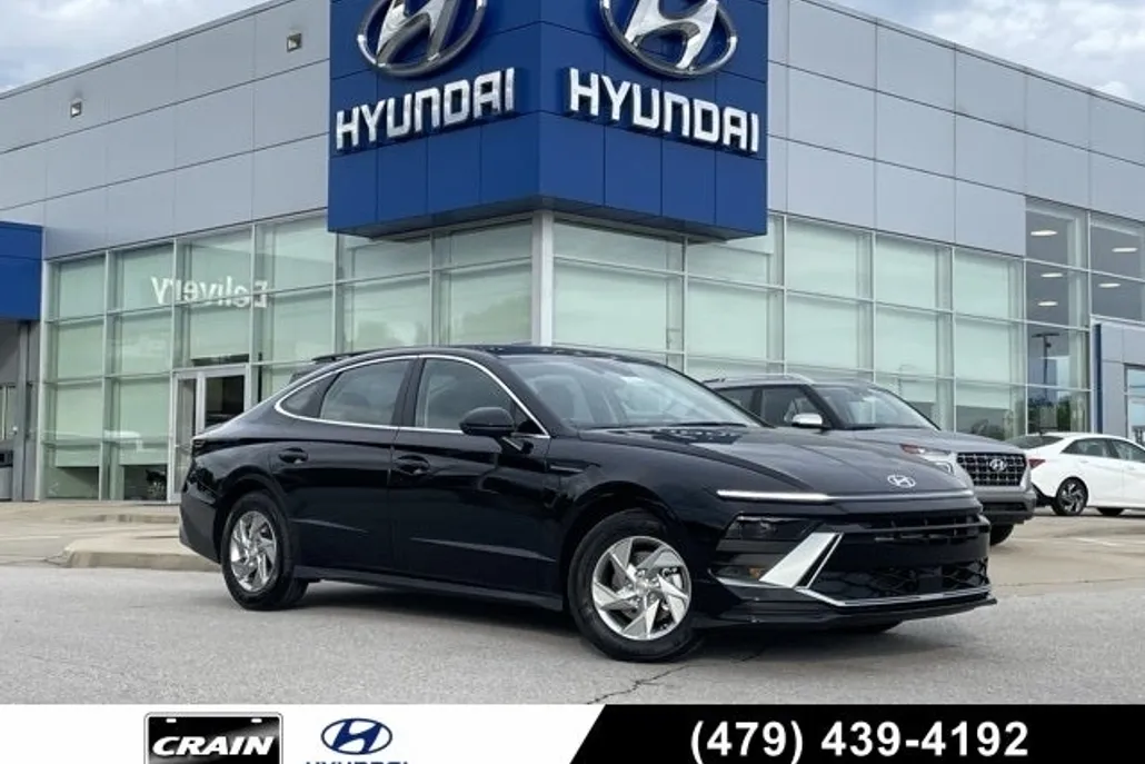 2025 Hyundai Sonata SE photo 1