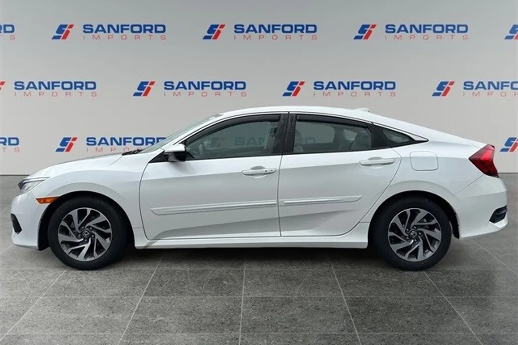 2018 Honda Civic EX photo 1