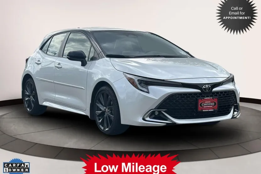 2023 Toyota Corolla XSE photo 1