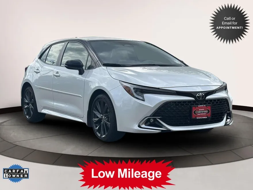 2023 Toyota Corolla XSE photo 1