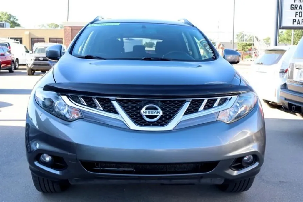 2014 Nissan Murano SV photo 1