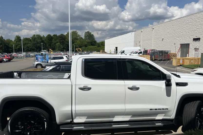 2023 Gmc Sierra 1500 SLT photo 1