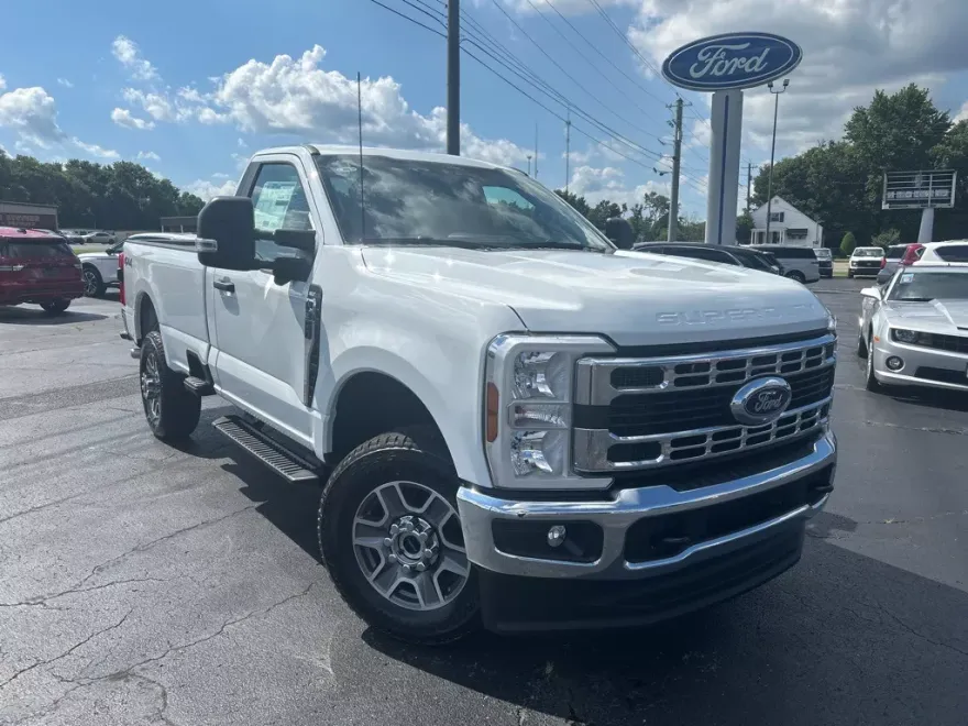 2025 Ford F-350 XLT photo 1