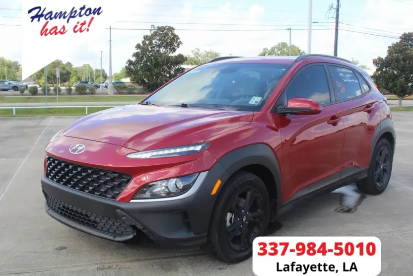 2022 Hyundai Kona SEL photo 1