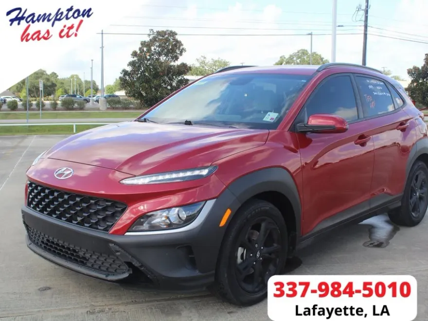 2022 Hyundai Kona SEL photo 1