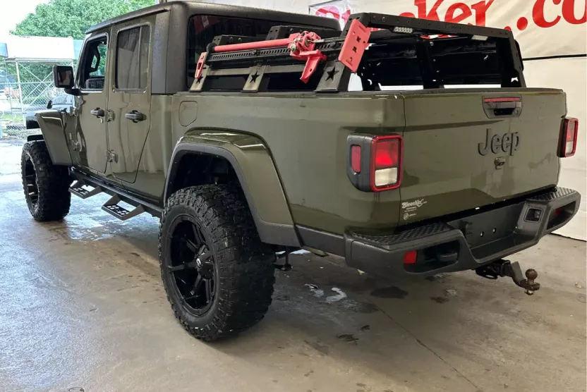 2023 Jeep Gladiator Sport S photo 1