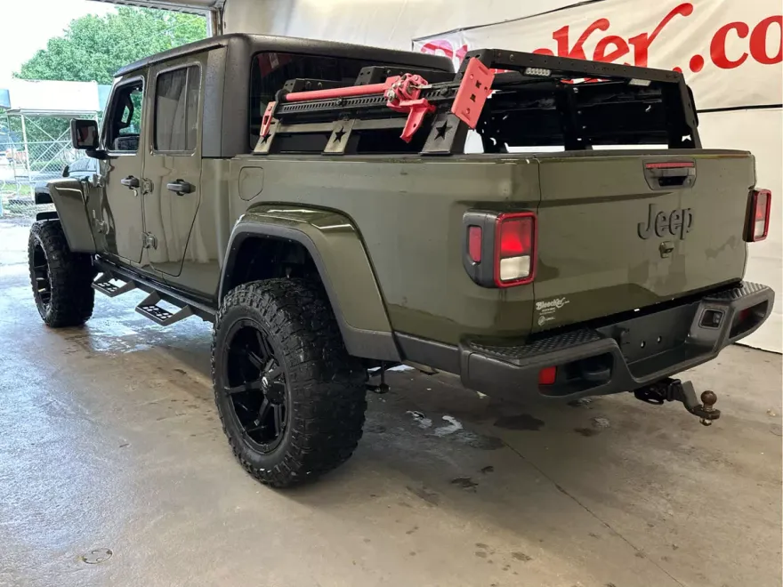 2023 Jeep Gladiator Sport S photo 1
