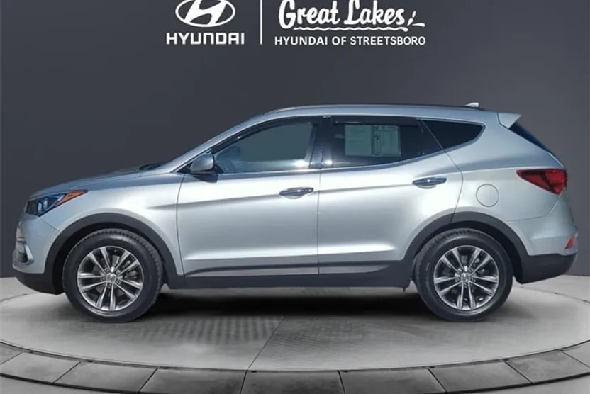 2018 Hyundai Santa Fe Sport photo 1