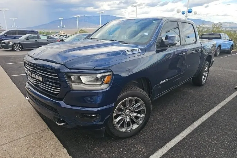 2024 Ram 1500 Laramie photo 1