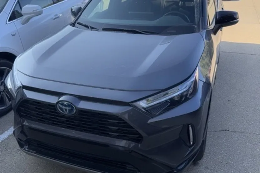 2024 Toyota RAV4 Hybrid XSE photo 1