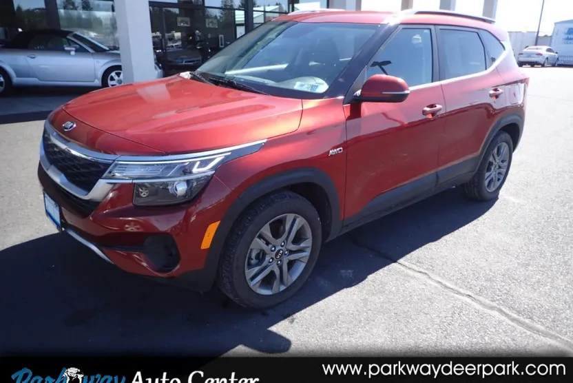 2021 Kia Seltos S photo 1