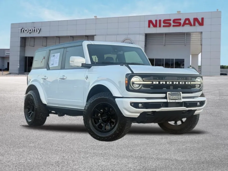 2022 Ford Bronco Outer Banks photo 1