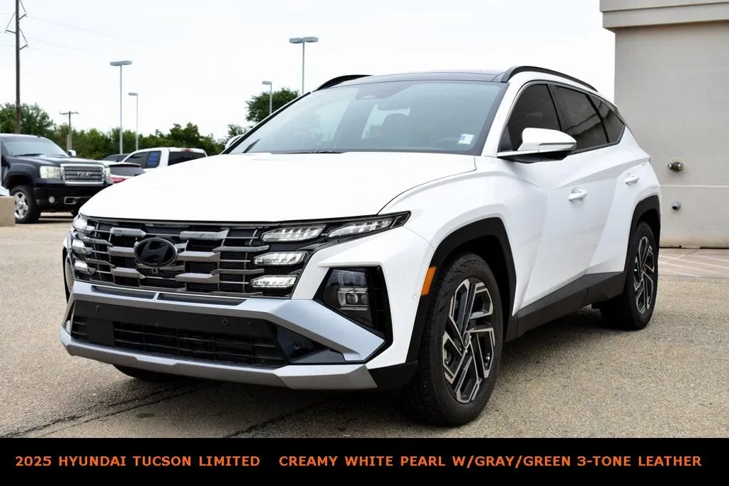 2025 Hyundai Tucson Limited photo 1