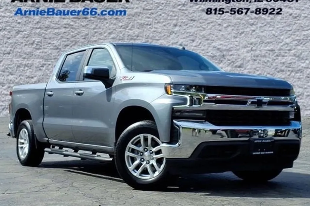 2022 Chevrolet Silverado 1500 LT photo 1