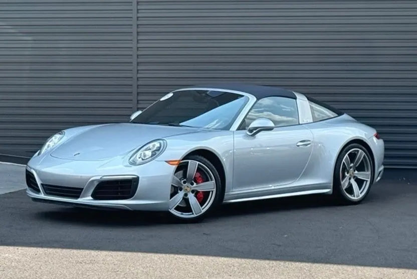 2018 Porsche 911 Targa 4S photo 1